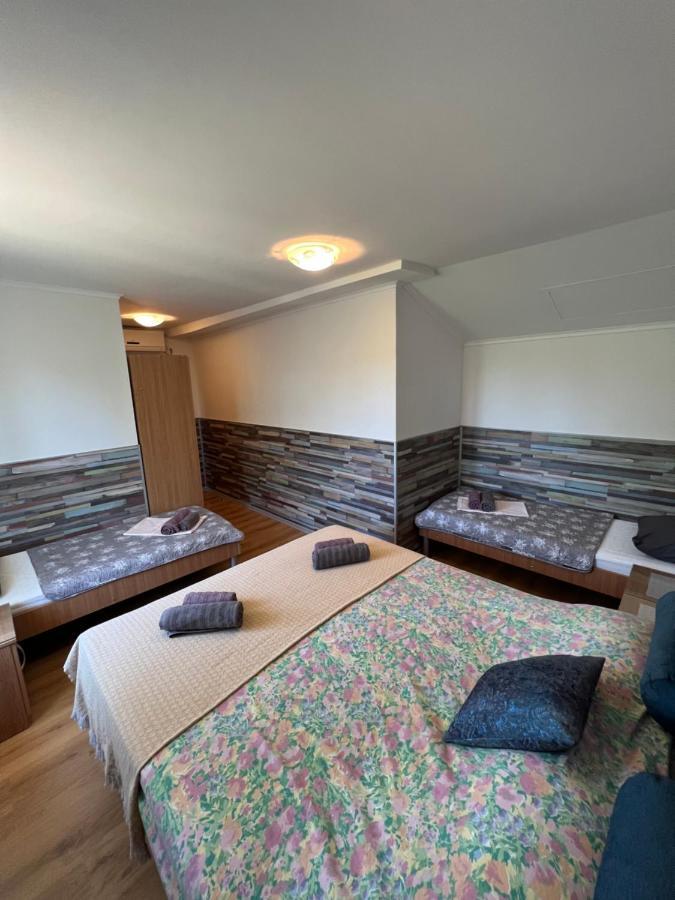 Casa Dela - Medjugorje Bed & Breakfast Ngoại thất bức ảnh