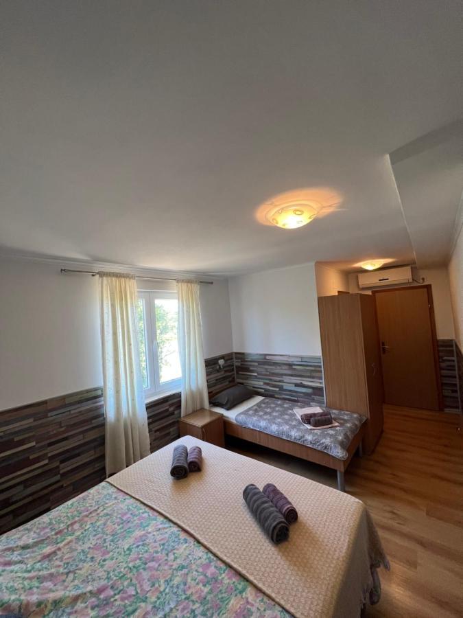 Casa Dela - Medjugorje Bed & Breakfast Ngoại thất bức ảnh